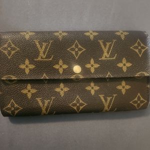 Authentic Louis Vuitton Monogram Wallet
